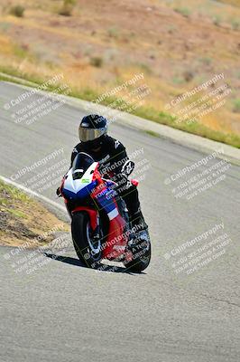 media/Apr-13-2025-TrackXperience (Sun) [[fb1ef998a6]]/Level 1 (Beginner)/Turns 4 and 6 (Session 4)/